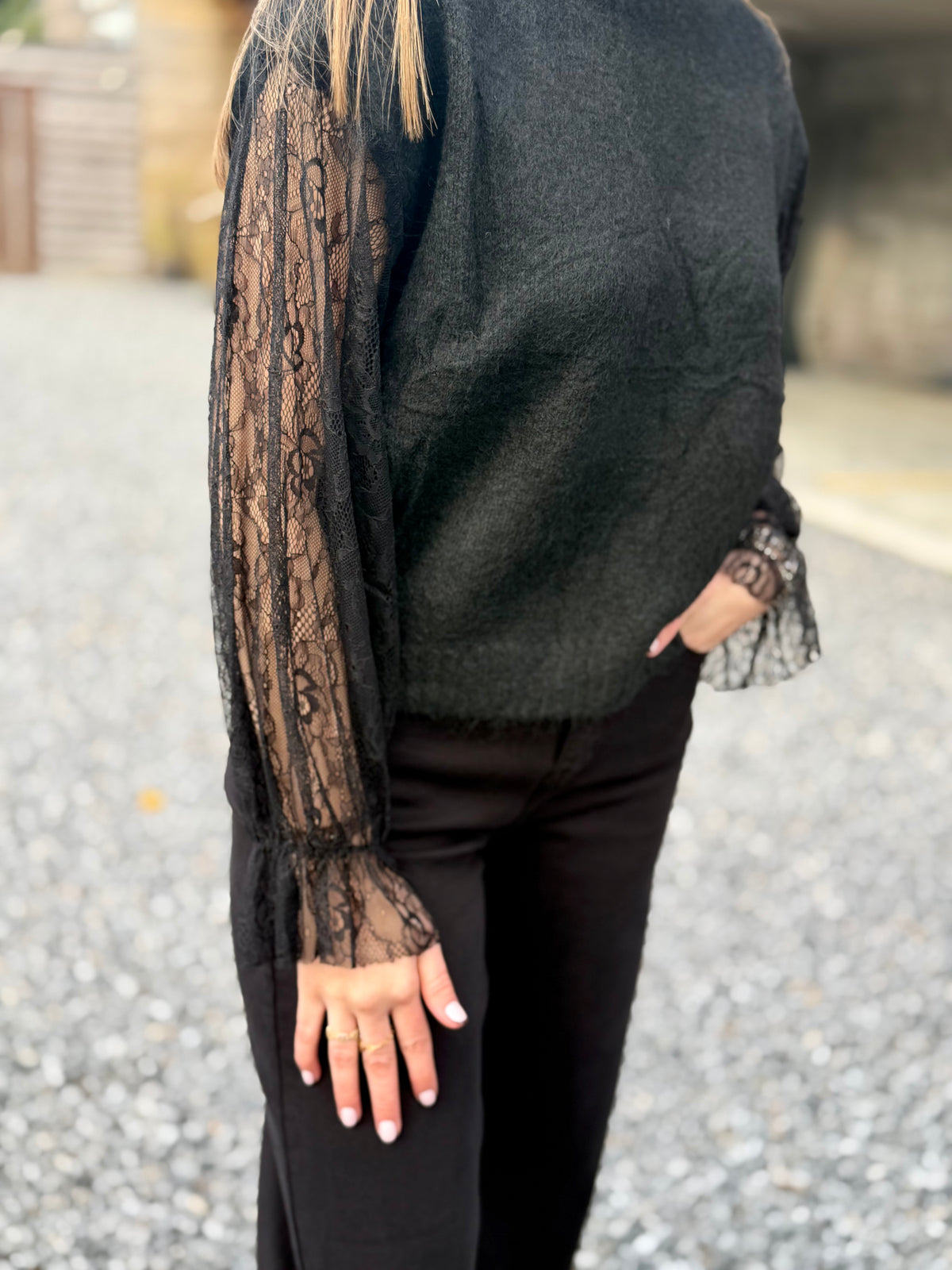 Pull Amélie noir