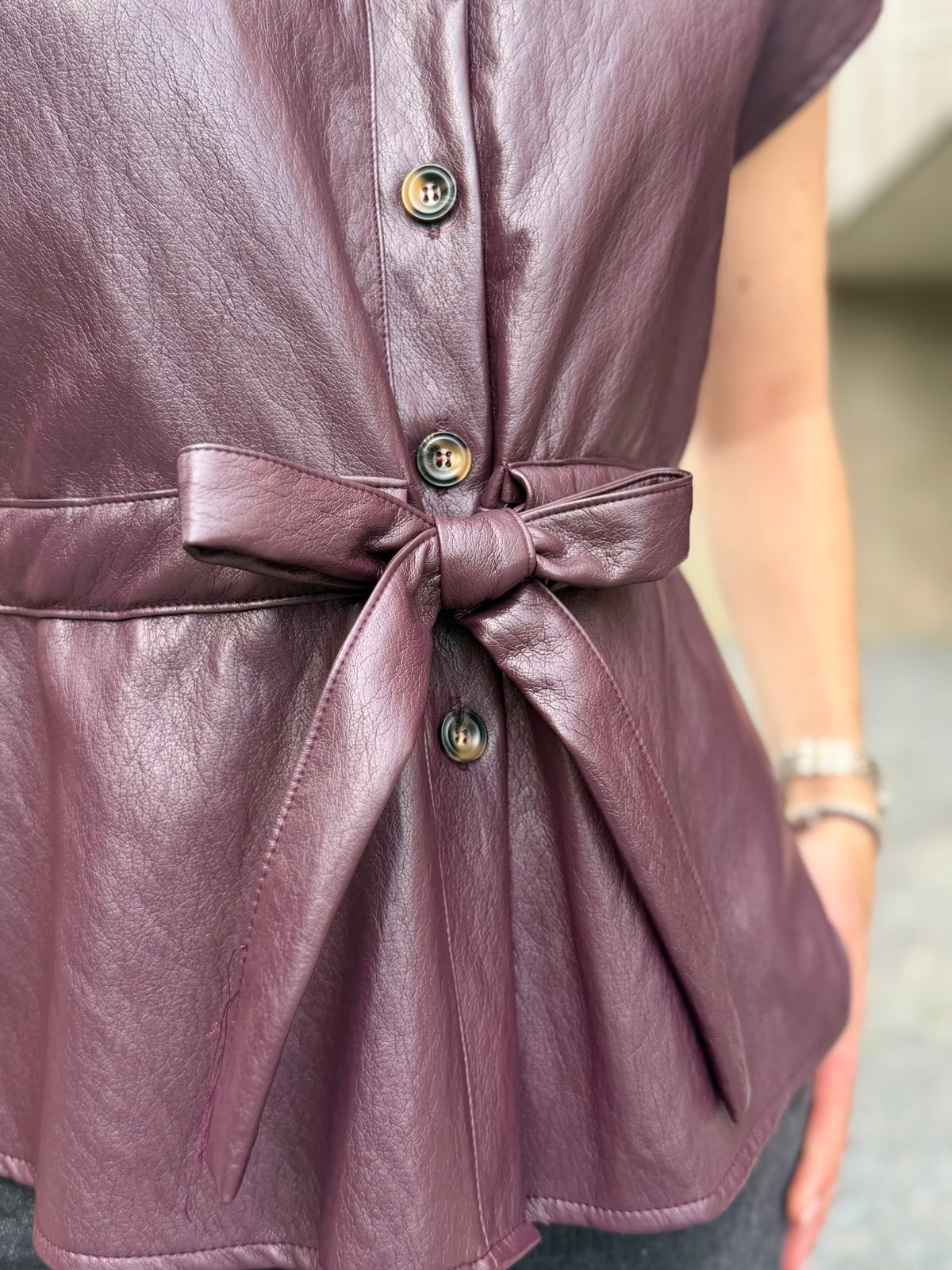 Gilet simili manches courtes bordeaux